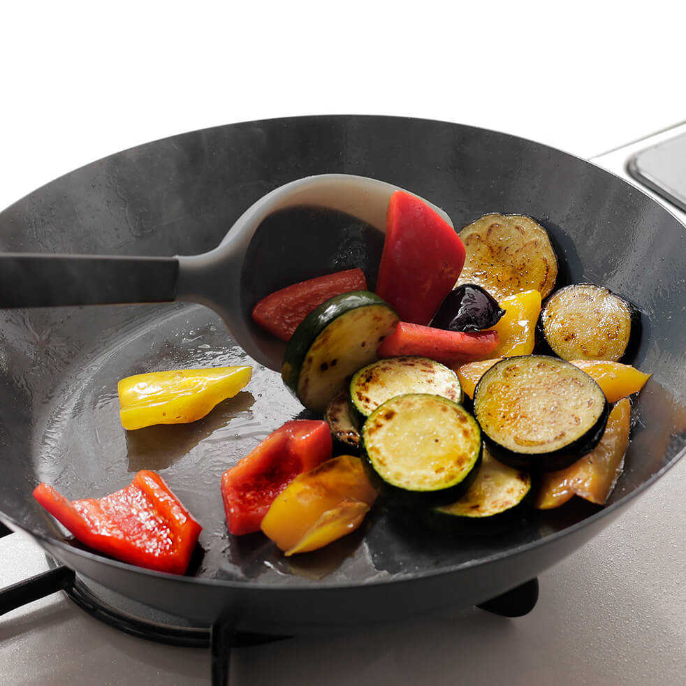 トライアングリップ シリコーン調理スプーン