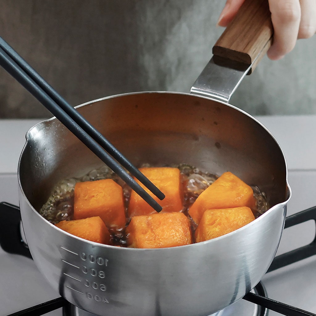 つかみやすい菜箸