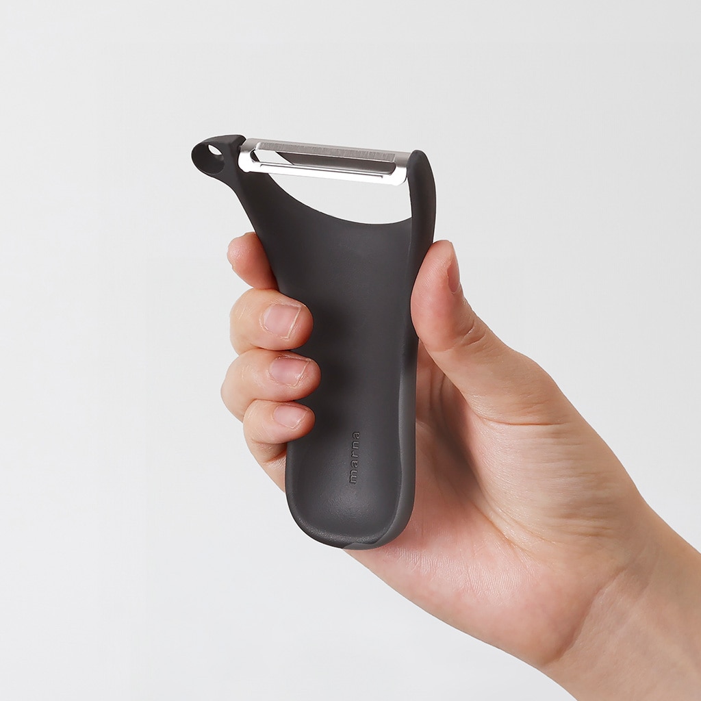 滑らかにむけるピーラー