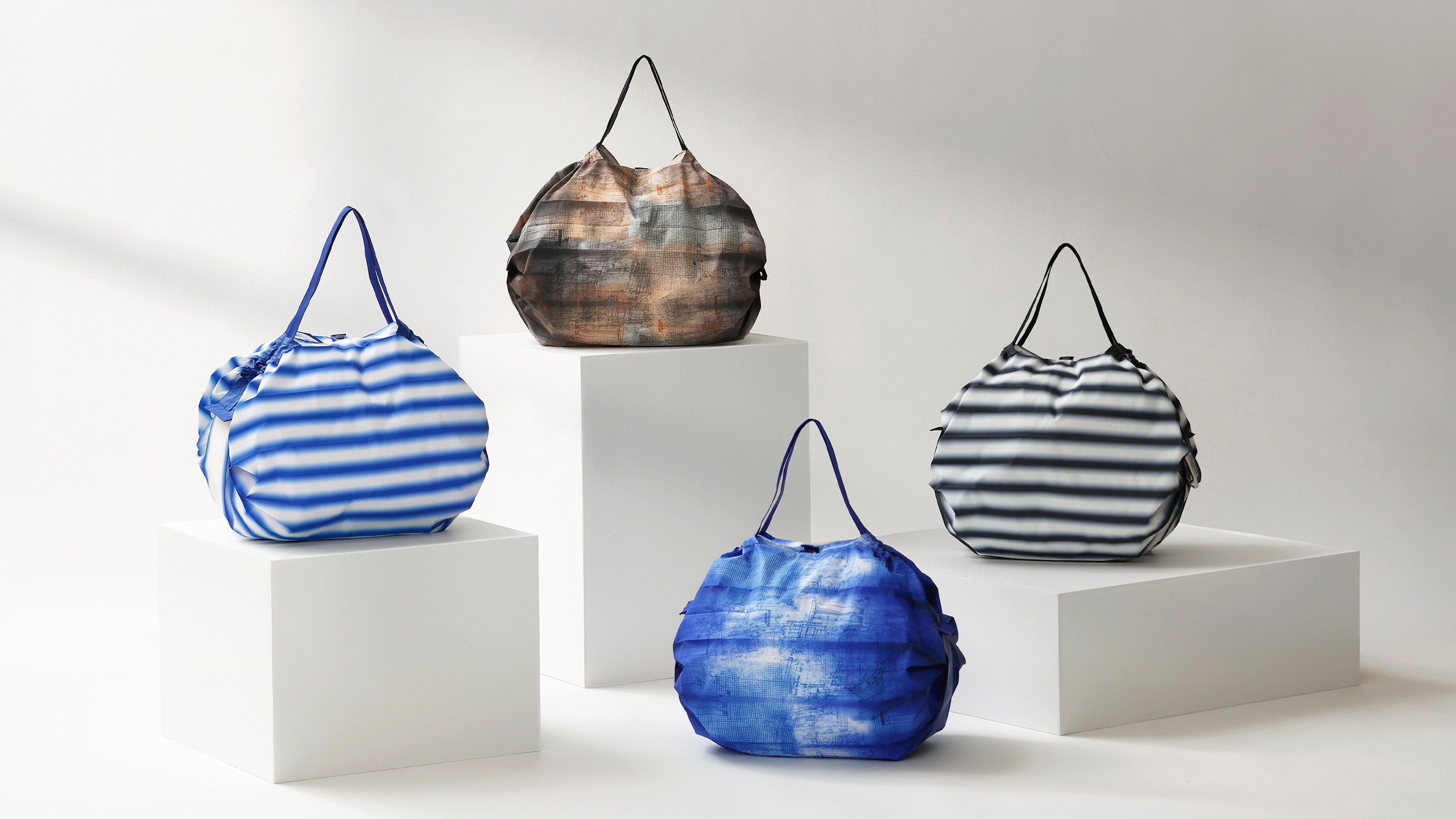 Shupattoコンパクトバッグ M 10周年記念モデル