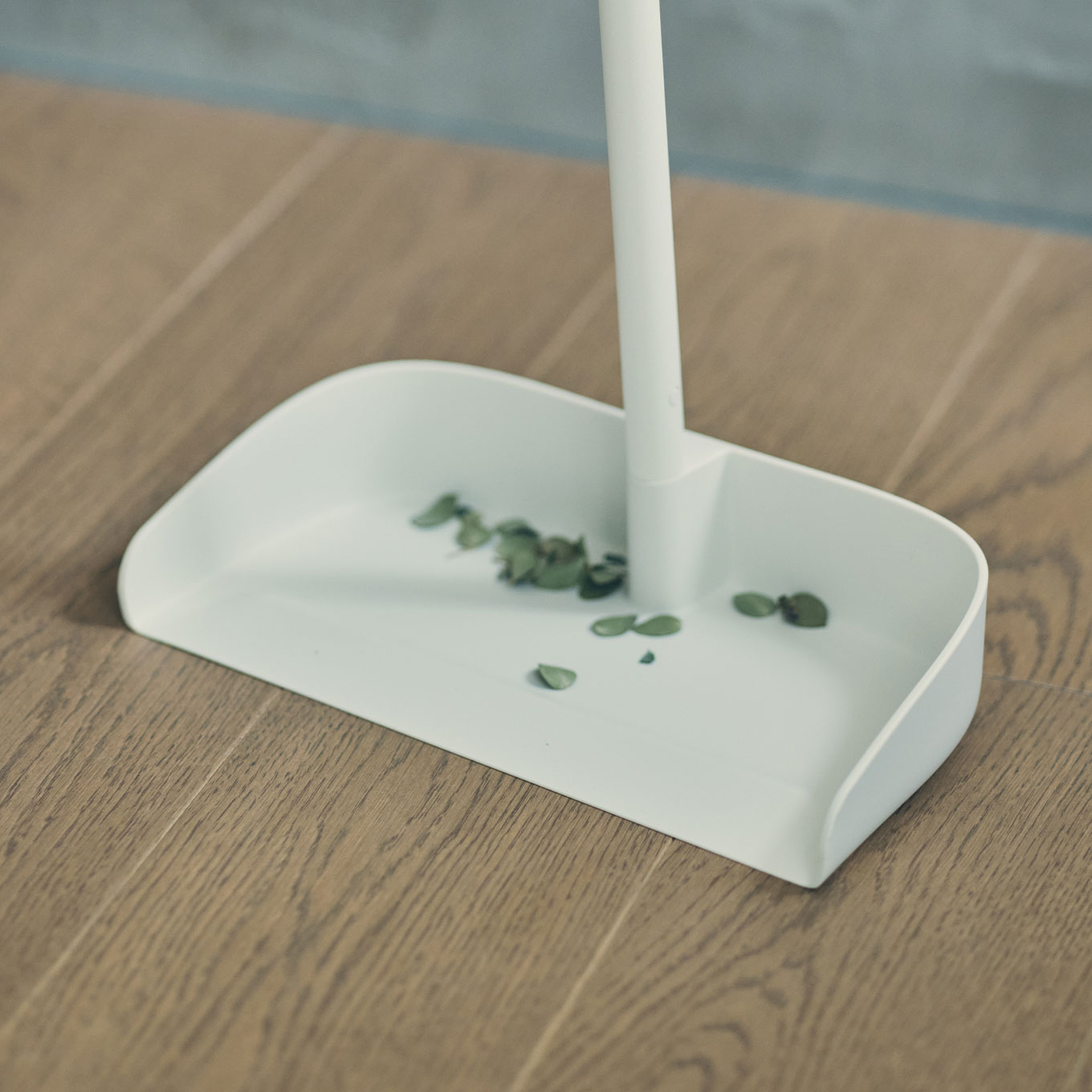 スタンドほうきちりとり