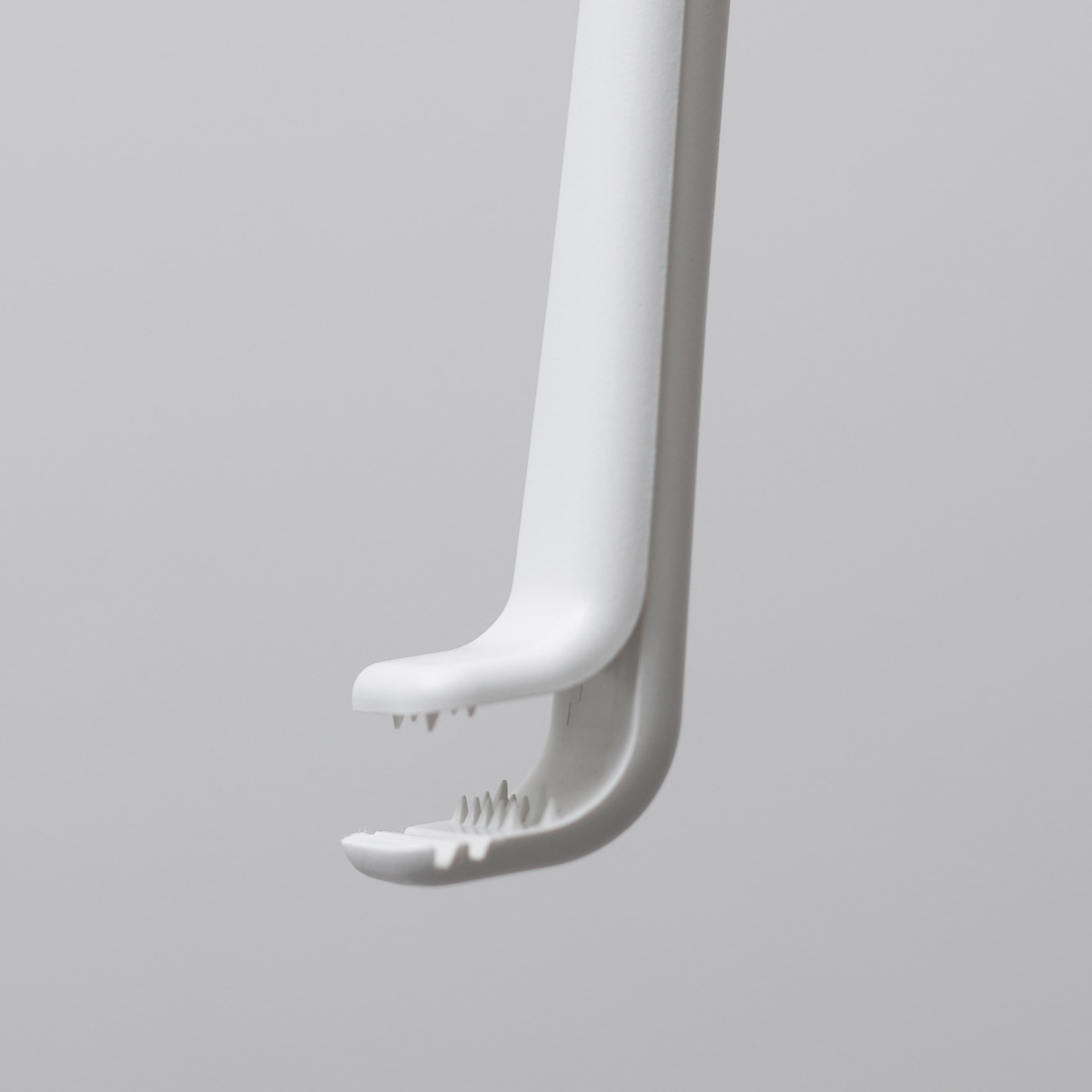 シートを挟むトイレクリーナー