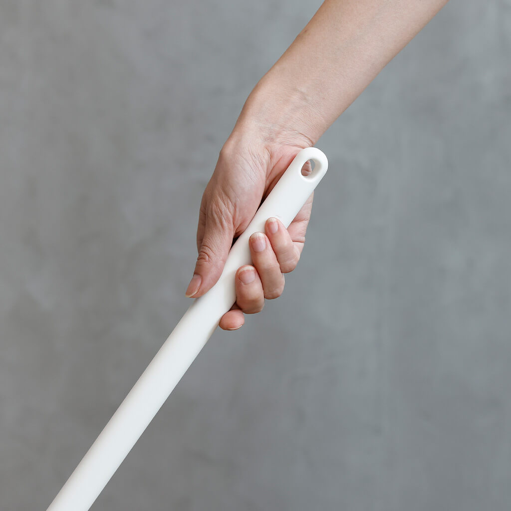 スリムに自立するほうき ちりとり