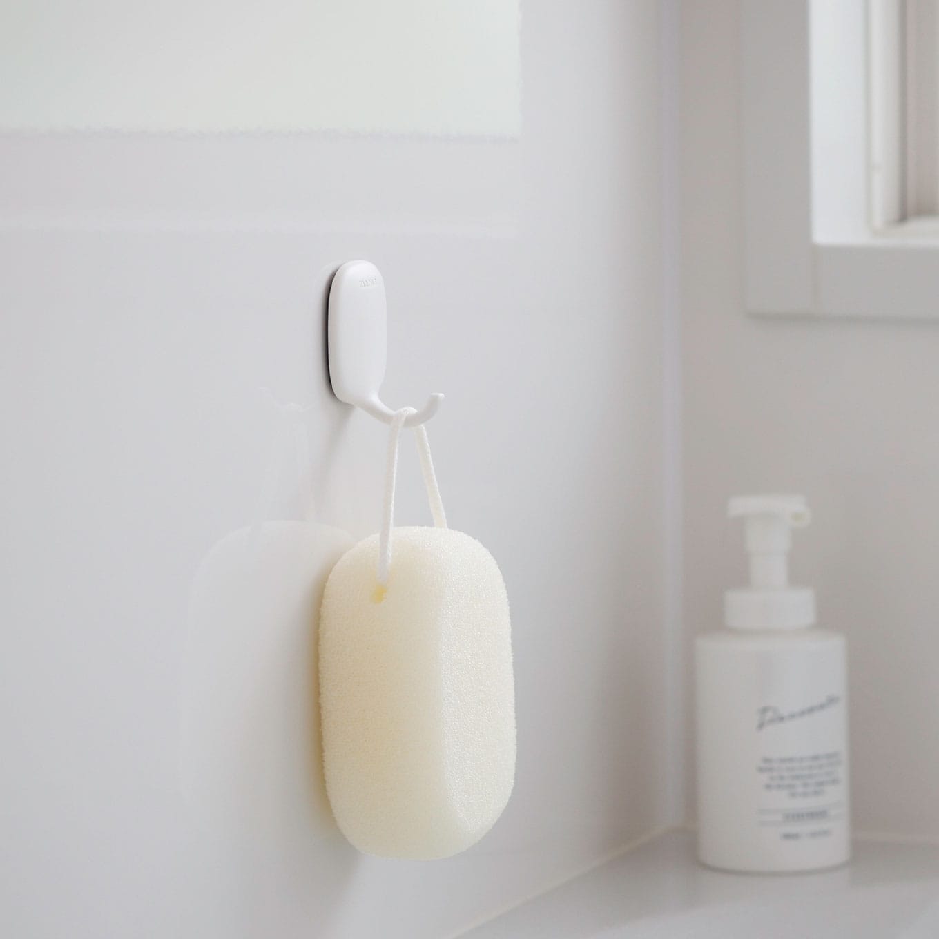お風呂のマグネットフック ホワイト