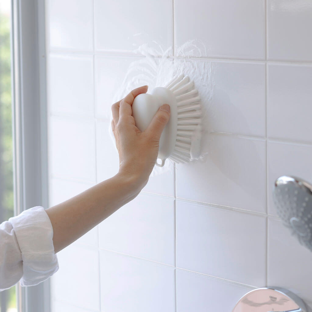 握りやすいバスブラシ ホワイト