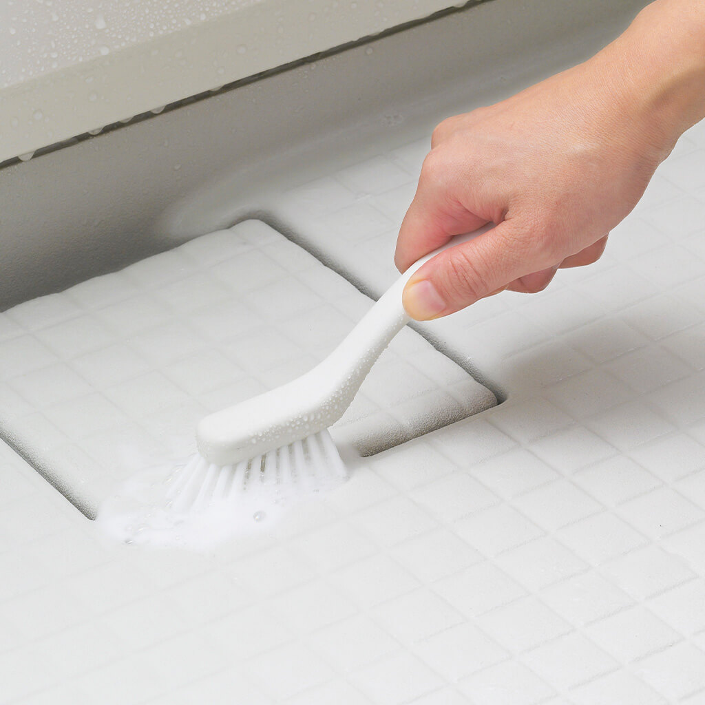 すき間や溝が洗いやすいバスブラシ ホワイト