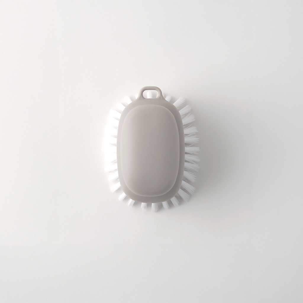 握りやすいバスブラシ グレー